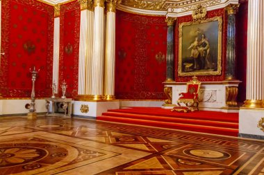 St. Petersburg, Rusya - 26 Haziran 2019: Saint Petersburg, Rusya 'daki Büyük İmparator Peter' ın Küçük Taht Salonu 'nun İçi