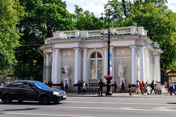 stock image St. Petersburg, Russia - June 26, 2019: Pavilion of Anichkov palace on Nevsky Prospekt in Saint Petersburg, Russia