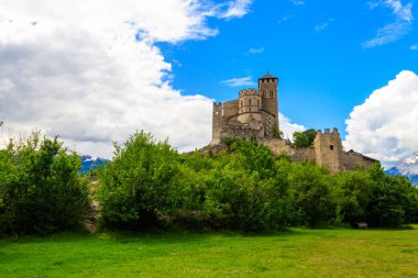 İsviçre, Sion 'daki Valere Bazilikası manzarası