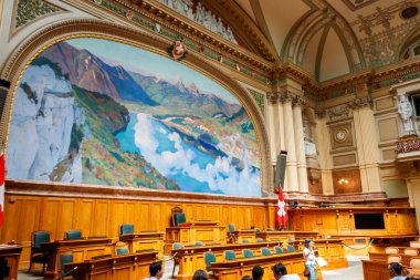 Bern, İsviçre - 16 Temmuz 2022: İsviçre 'de İsviçre Federal Sarayı Ulusal Konseyi İçişleri Bakanlığı