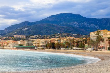 Menton 'da Akdeniz Sahili, Fransız Rivierası, Fransa