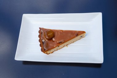 Masada kestane peynirli kek var.