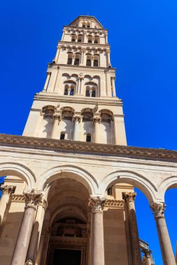 Hırvatistan 'ın Split kentindeki Diocletian Sarayı içindeki Aziz Domnius Katedrali