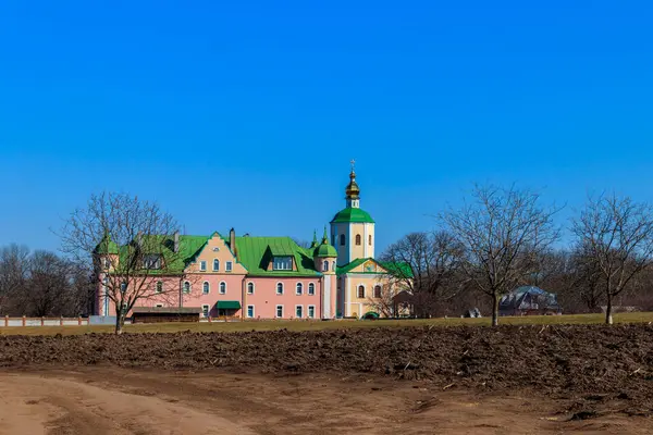 Kutsal Trinity Motroninsky Manastırı Kholodny Yar, Ukrayna