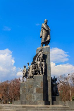 Ukrayna 'nın Kharkov kentindeki ünlü Ukraynalı şair Taras Şevçenko anıtı
