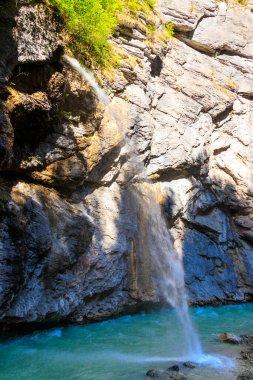 Aare Vadisi (Almanca: Aareschlucht), İsviçre 'nin Bernese Oberland bölgesinde Meiringen kasabası yakınlarındaki bir kireçtaşı sırtı boyunca oyulmuş bir nehirdir.