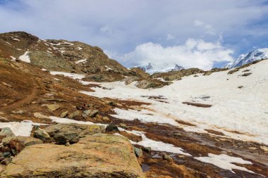 İsviçre, Zermatt yakınlarında Gornergrat 'tan Pennine Alpleri' nin görüntüsü