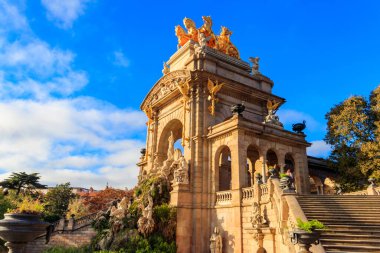 İspanya 'nın Barselona kentindeki Ciutadella parkında Cascada Monumental Çeşmesi