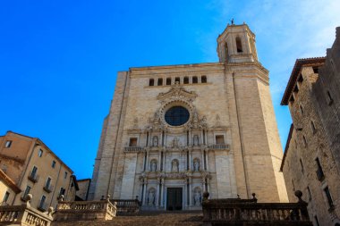 Girona Katedrali, Girona 'nın Saint Mary Katedrali olarak da bilinen Katalonya' nın Girona kentinde bulunan bir Roma Katolik kilisesidir.