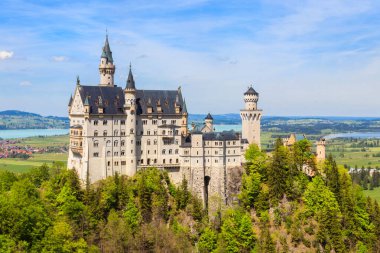 Almanya 'nın Bavyera Alplerindeki Neuschwanstein Şatosu