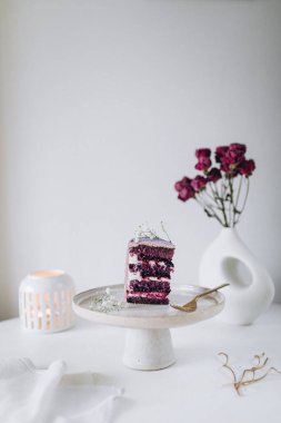 Ev yapımı çikolata ve vanilyalı kek