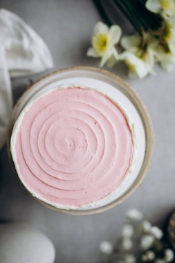 Lezzetli pasta krema ile