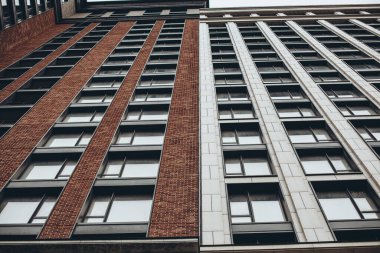 Şehirdeki modern apartman