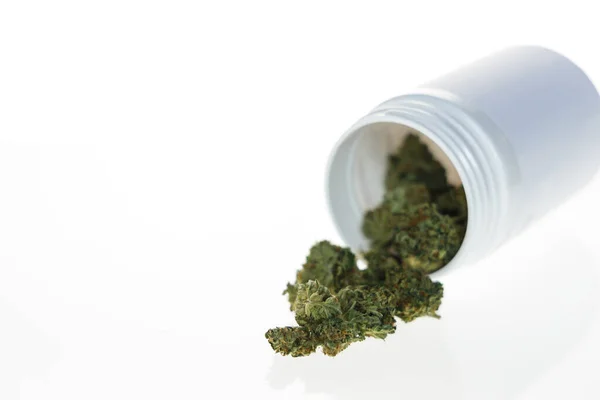 Cannabis Flos Ιατρική Μαριχουάνα Λευκό Δοχείο Λευκό Φόντο — Φωτογραφία Αρχείου