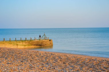 İngiltere, Brighton, 14.03.2023: Günbatımında Brighton ve Hove Sahil Önü