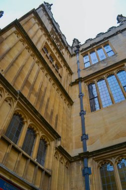 Birleşik Krallık, Oxford, 19.03.2023: Burası OxfordÜniversitesi 'nin Bodleian Kütüphanesi olarak adlandırılan ana araştırma kütüphanesi