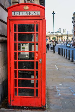 İngiltere, Londra: Londra 'nın tarihi merkezi, yani mahkemenin ve diğer devlet dairelerinin bulunduğu bölge