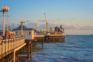 İngiltere, Brighton, 18.07.2023: Güneydoğu 'daki eğlence merkezi - Brighton İskelesi