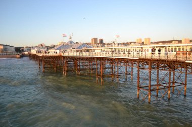 İngiltere, Brighton, 18.07.2023: Güneydoğu 'daki eğlence merkezi - Brighton İskelesi