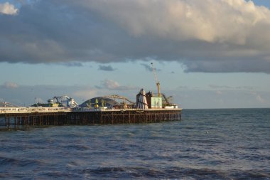 İngiltere, Brighton, 18.07.2023: Güneydoğu 'daki eğlence merkezi - Brighton İskelesi