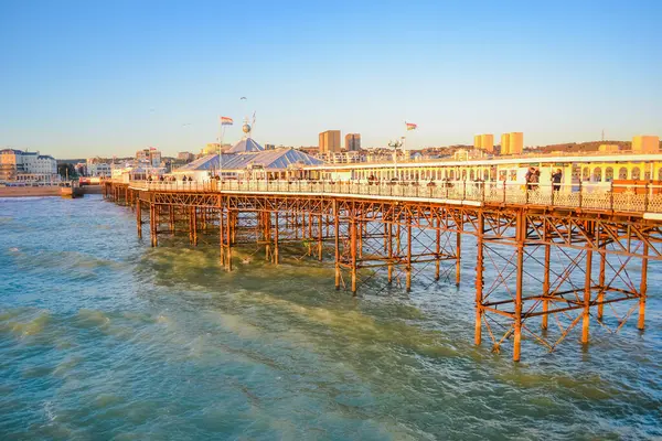 İngiltere, Brighton, 18.07.2023: Güneydoğu 'daki eğlence merkezi - Brighton İskelesi