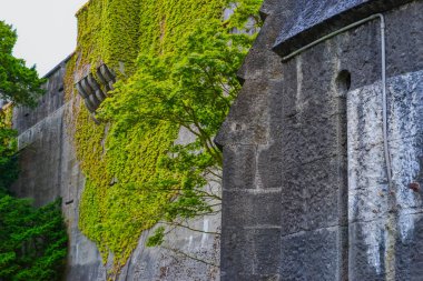 Penrhyn Kalesi, Galler 'de bir neo-Norman fantezi şatosu.