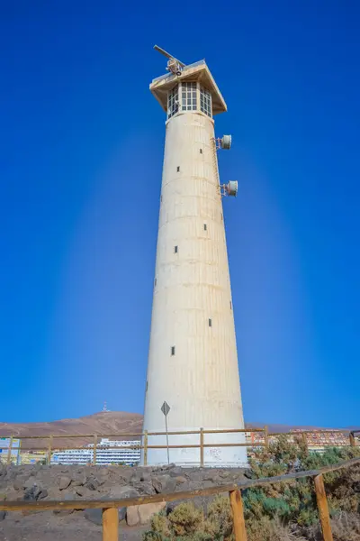 İspanya, Fuerteventura, 17.12.2024: Morro Jable Deniz Feneri, 1991 yılında inşa edildi