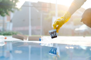 Çevre dostu atık toplama ve temizlik konsepti. Temizlik Mahallesi ve Çevre