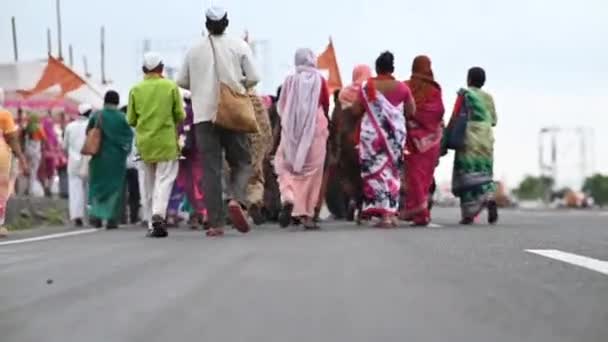 Пішохідна Група Паломників Махараштри Паломництво Лорда Віттал — стокове відео