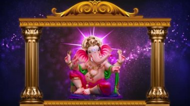 Tanrı Ganesha. Renkli heykel. Fil Yüzlü Tanrı. Yeşil arka plan. Ana Hindu Tanrısı. Hinduizm Din ve Kültür.