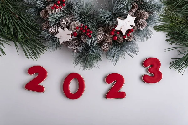 2023 Inscripción Corona Navidad Vista Superior Fondo Blanco Feliz Año — Foto de Stock