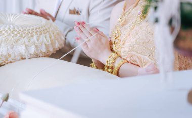 Tayland düğün töreni. Tayland 'ın düğün törenindeki gelin..