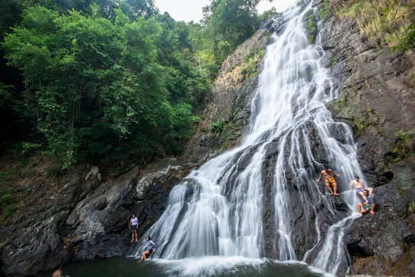 Nakhon Nayok Tailandia Septiembre 2019 Gente Divierte Jugando Cascada —  Fotos de Stock