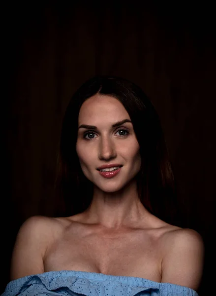 Porträtt Vacker Ung Kvinna Studio — Stockfoto