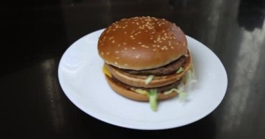 Masada hamburger var.