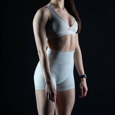 genç kızın iç çamaşırı