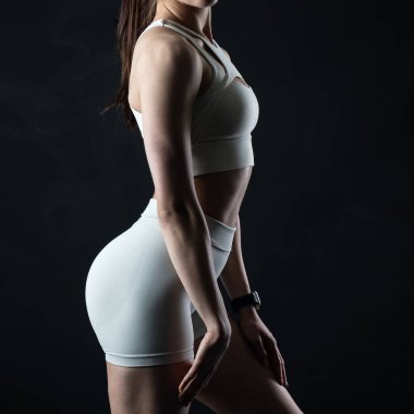 dambıl ile sportif kadın