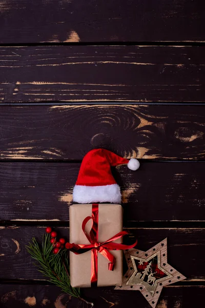 Foto Alto Christmass Flatlay Gift Box Cappello Babbo Natale Decorazione — Foto Stock