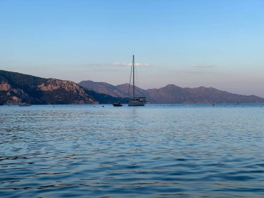 Denizde gün batımı