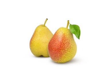 Beyaz arka planda yaprak ile izole edilmiş taze armut. Sarı ve kırmızı armutlar. Yüksek kalite fotoğraf