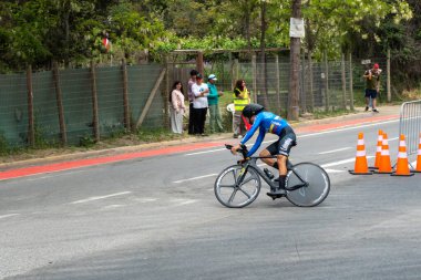 Mens Road bisiklet yarışması panik amerikan oyunları Santiago 2023 - Maipo Adası, Şili - 22 Ekim 2023. Yüksek kalite fotoğraf