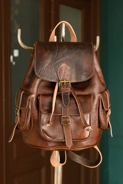 Brown Leather Oldfashioned Backpack Indoors Photo — Stock Photo, Image
