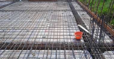 Döşeme döşemeleri inşaat halinde.