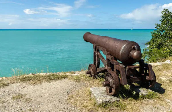 Canhão Antigo Apontou Para Porto Fort James Ilha Antígua Caribe Imagem De Stock
