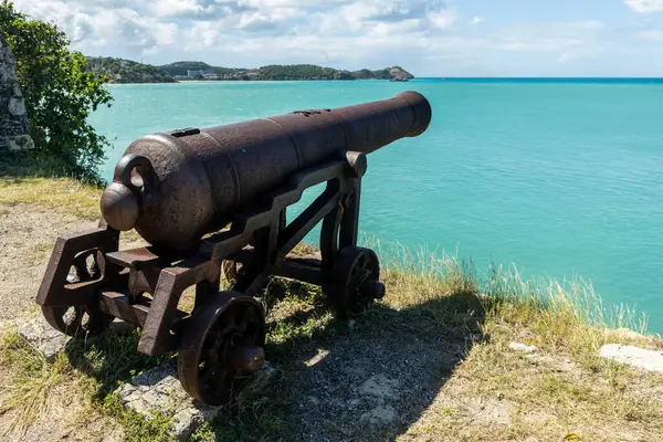 Canhão Antigo Apontou Para Porto Fort James Ilha Antígua Caribe Fotos De Bancos De Imagens Sem Royalties