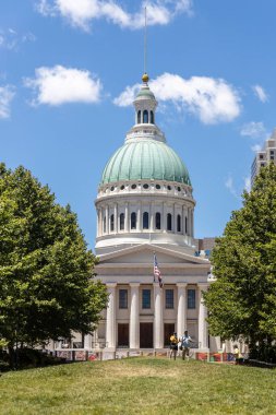 St. LOUIS, MISSOURI, ABD 23 Haziran 2024: 1828 'de birleşik federal ve eyalet adliyesi olarak inşa edilen Eski St. Louis İlçe Mahkemesi, Dred Scott davasının özgürlüğü için açıldığı yerdi..