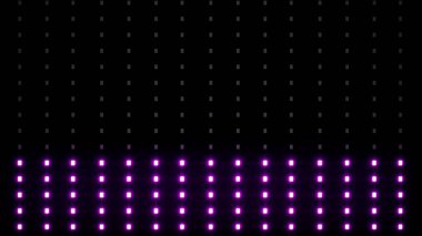 Paralel olarak düzenlenmiş, renkli yoğunlukla parlayan neon ışıklı alt satır.