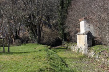 Brantome, Fransa - Mart 06 2023: Sokak Fotoğrafçılığı