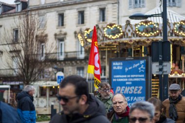 Perigueux, Fransa, 11 Mart 2023: Sokak fotoğrafçılığı