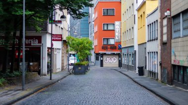 Koln, Almanya Temmuz 2022 - Şehrin ve sokakların manzarası